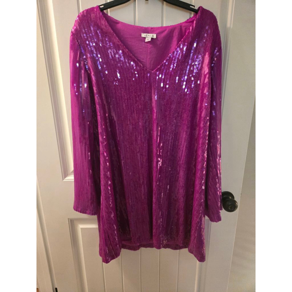 VENUS Dresses & Skirts - Women's VENUS Fuchsia Sequin Long Sleeve Dress M